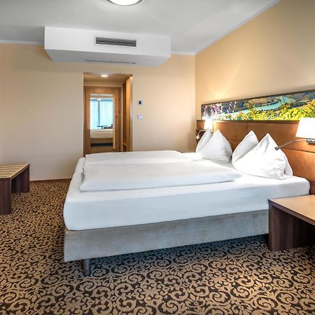 Hotel Schachner Maria Taferl Exteriör bild