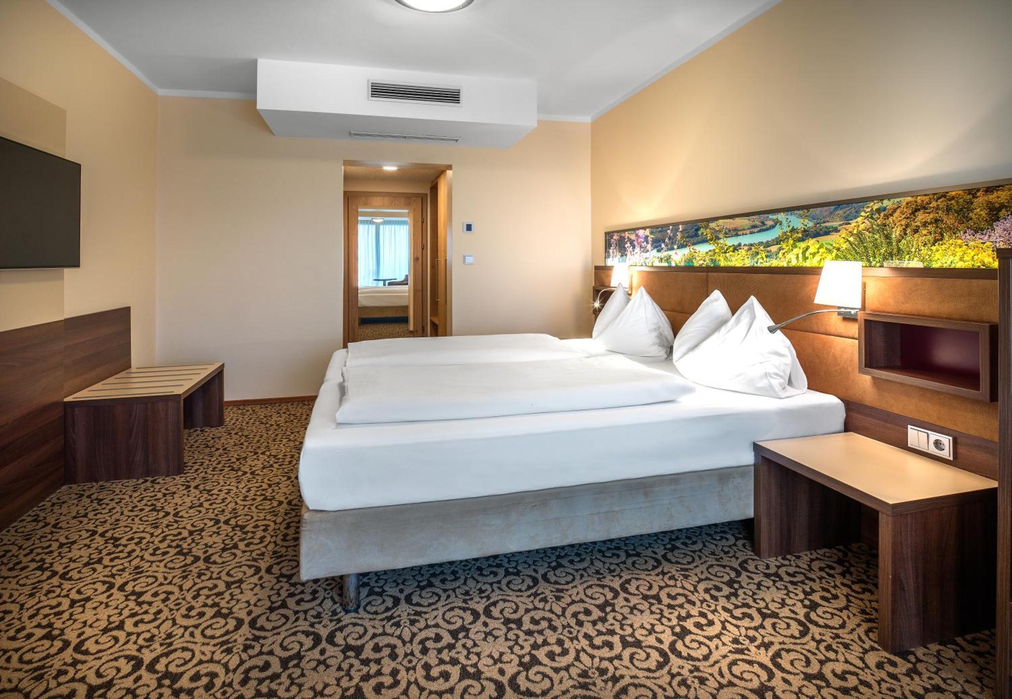 Hotel Schachner Maria Taferl Exteriör bild